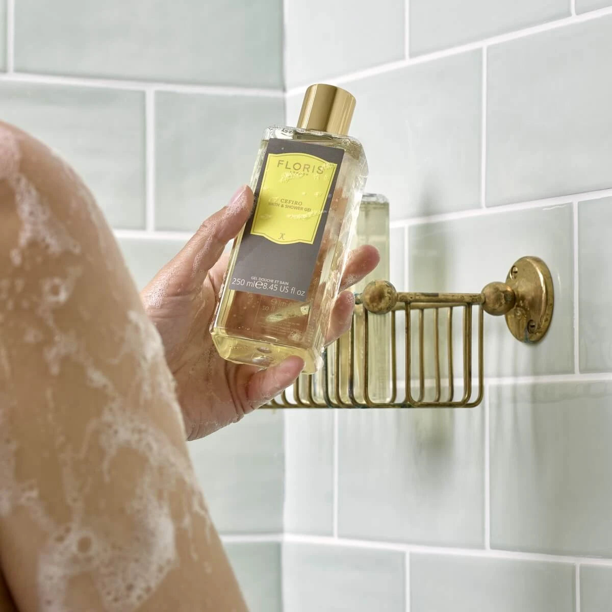 Cefiro, Bade- und Duschgel, 250 ml.