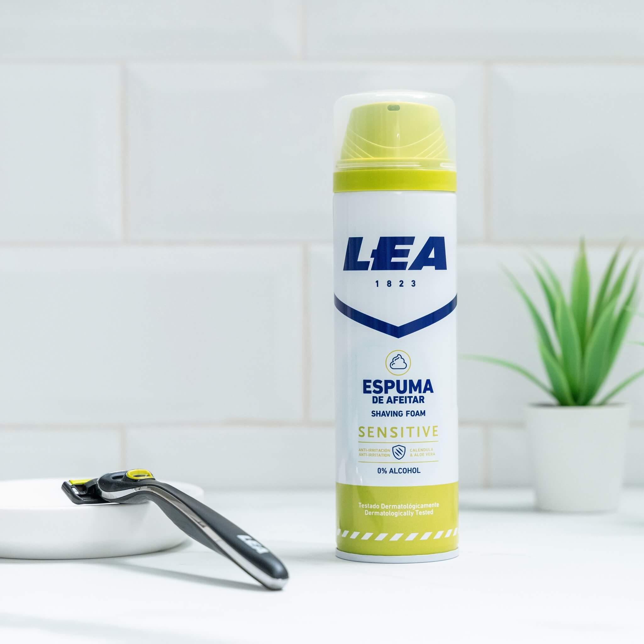 Sensibler Rasierschaum, 250 ml.