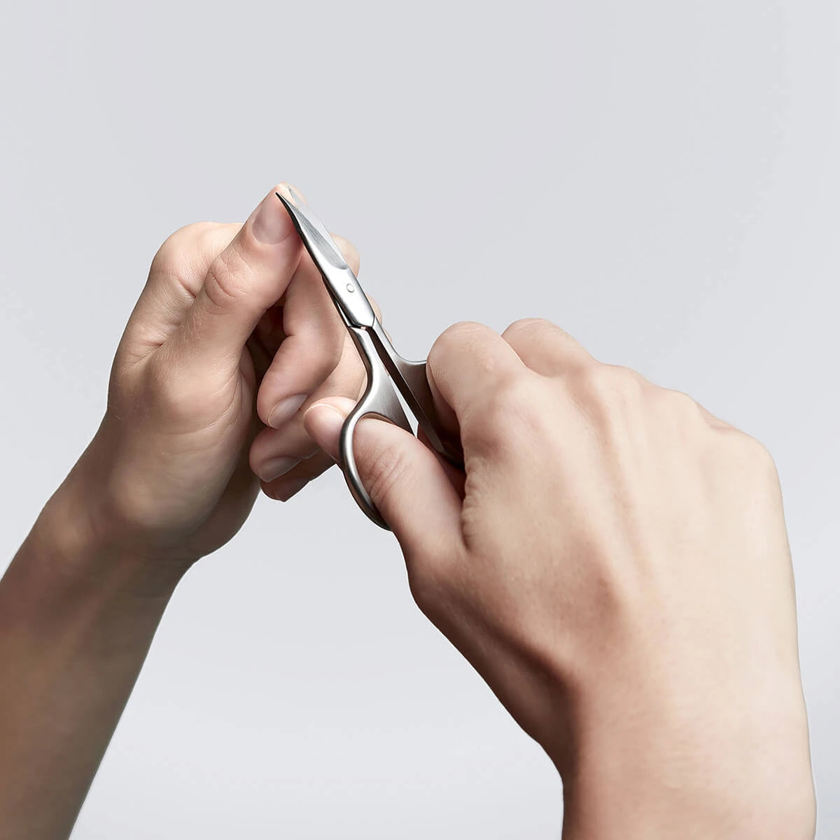 2-in-1-Nagel- und Hautschere, matt