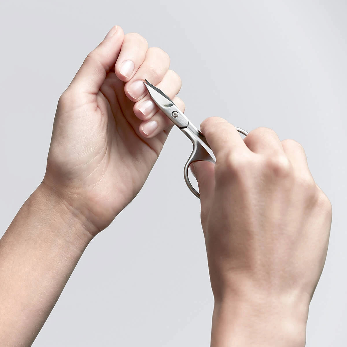2-in-1-Nagel- und Hautschere, matt