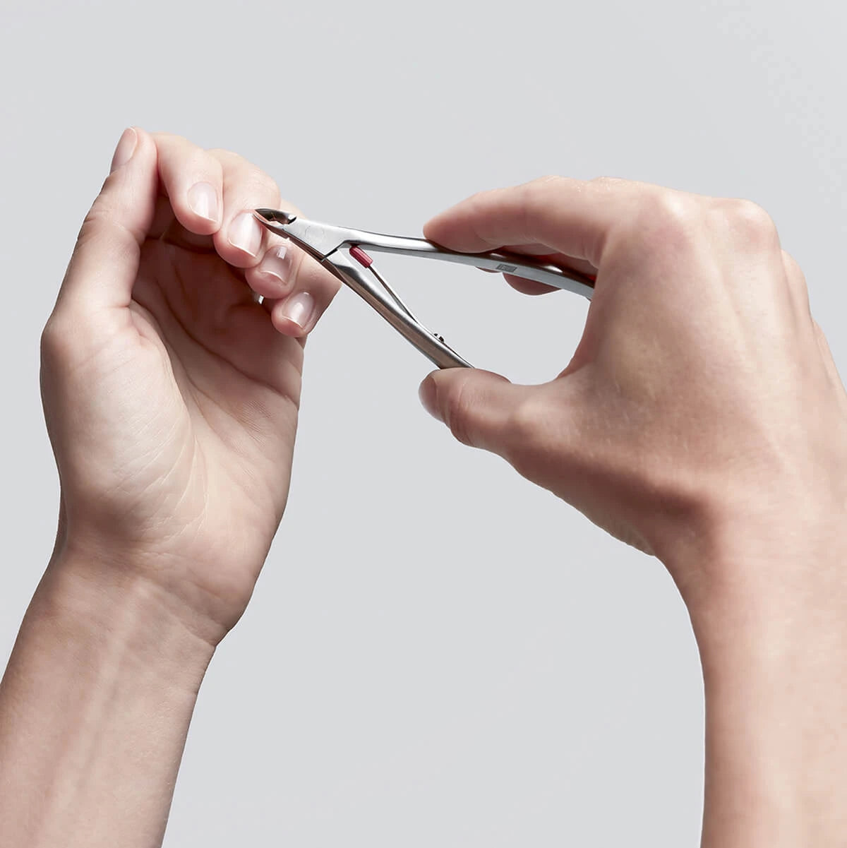 Nagelhautzange für die Nagelhaut, Matt