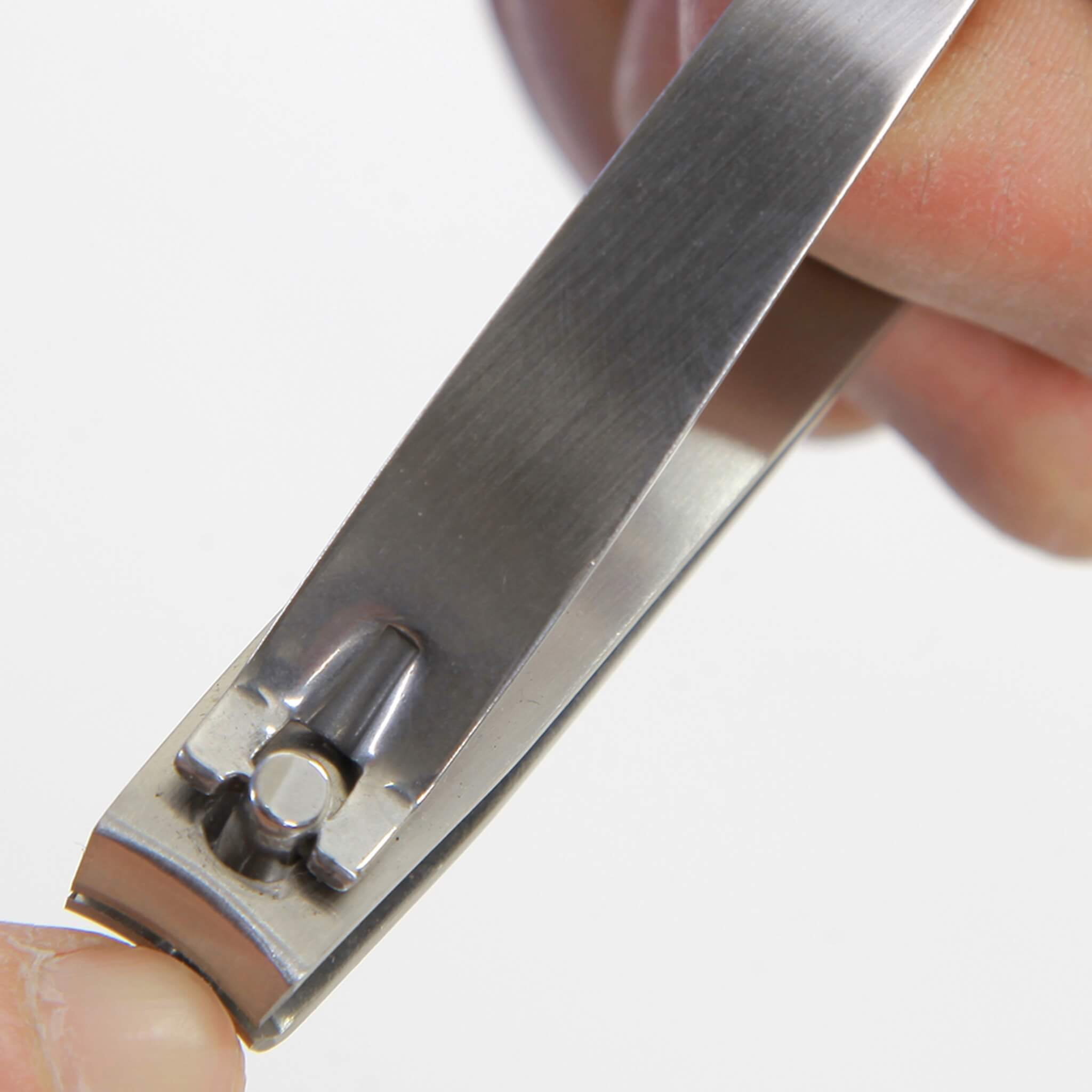 Nagelknipser im Lederetui, Edelstahl, 6 cm.