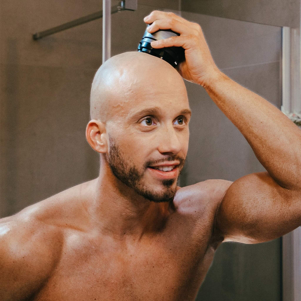 Bold Shaver, elektrischer Kopfrasierer