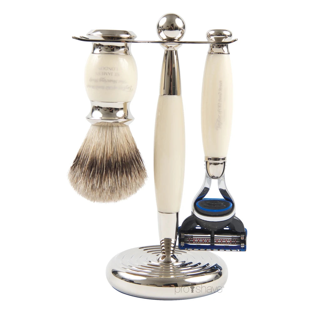 Rasierset mit Fusion Rasierer, Pure Badger Rasierpinsel und Halter, imit. Elfenbein