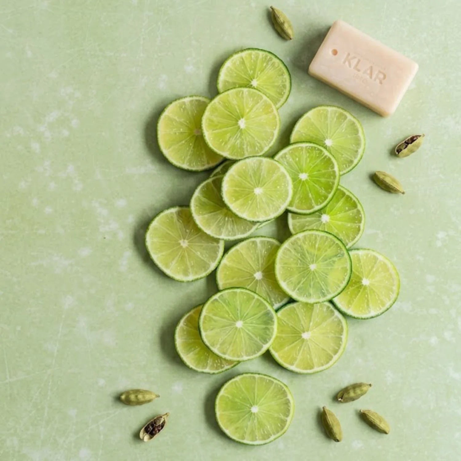 3-in-1-Seife für Haare, Gesicht und Körper, Kardamom & Limette, 100 g.