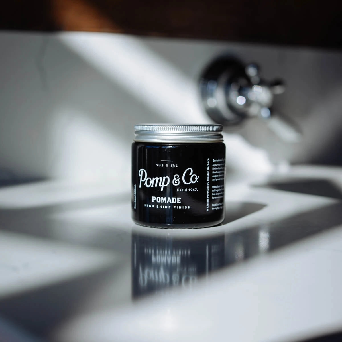 Pomade, 60 ml.