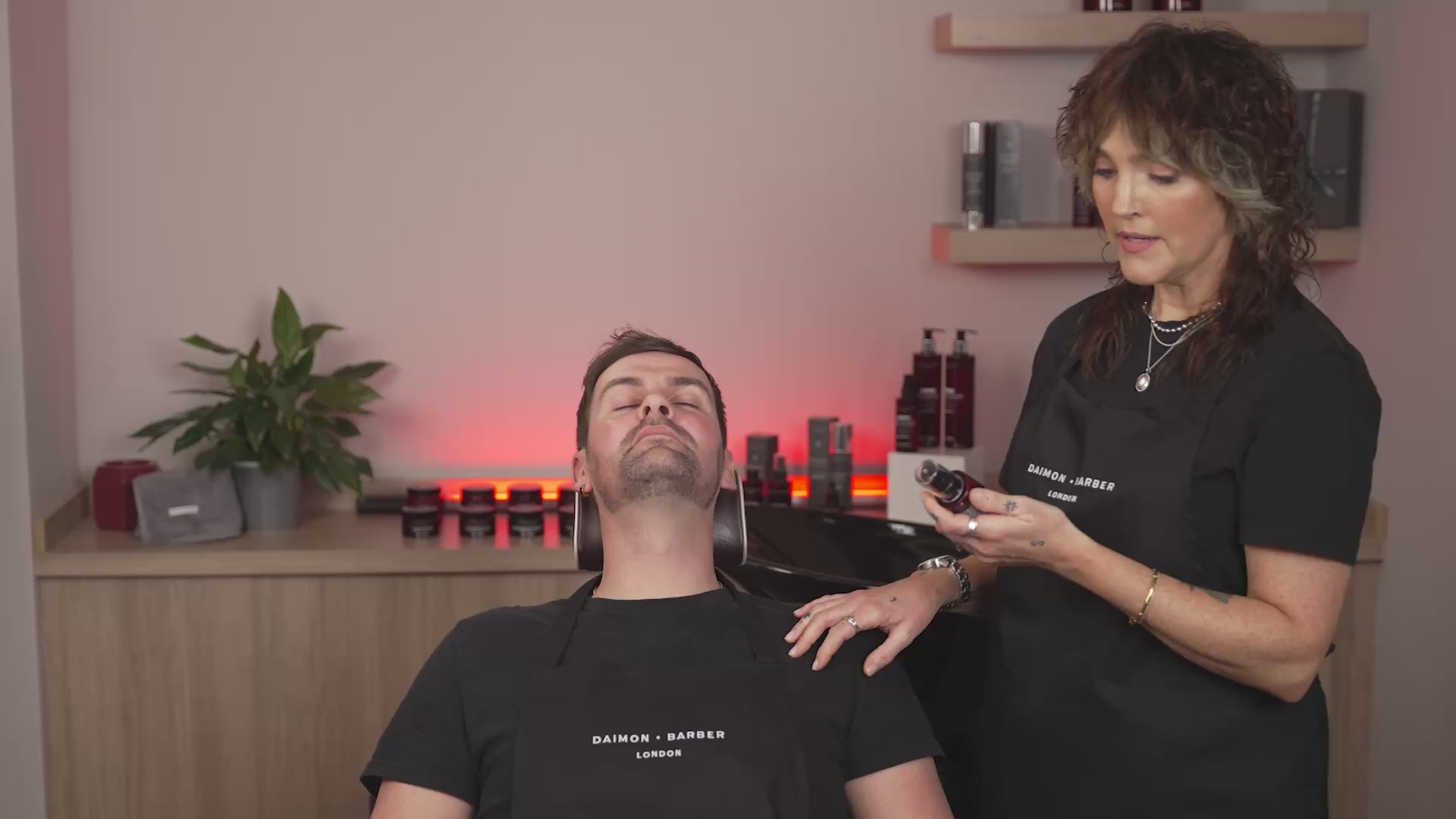 Video laden: Balsam nach der Rasur, 100 ml.